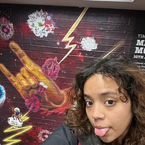 Meet your Posher, Awdrey